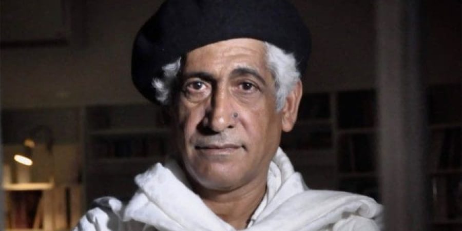 الشاعر العماني زاهر الغافري صدر له العديد من الأعمال الشعرية وترجمت بعض أعماله للغات عالمية