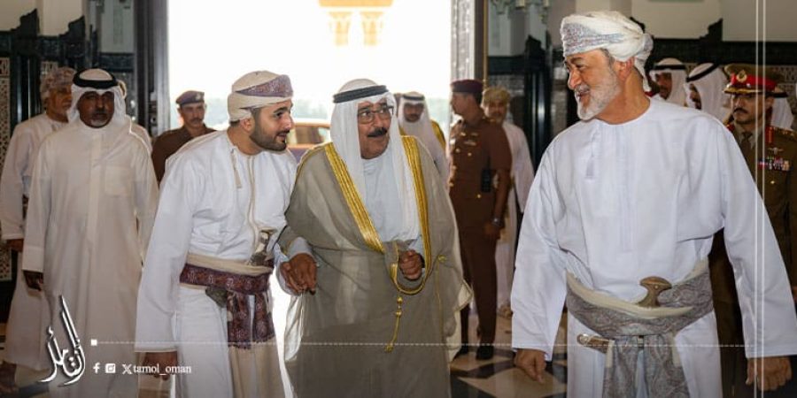 جلالة السلطان استقبل أمير الكويت اليوم في زيارة أخوية
