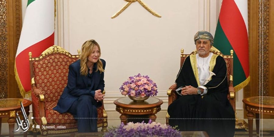 سمو السيد شهاب بن طارق في مقدمة مستقبلي رئيسة وزراء إيطاليا